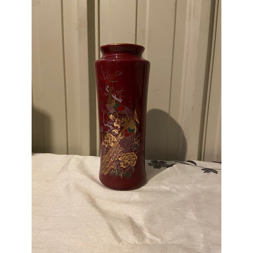Peacock vase